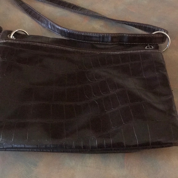 Relic Crossbody Bag - Picture 3 of 4